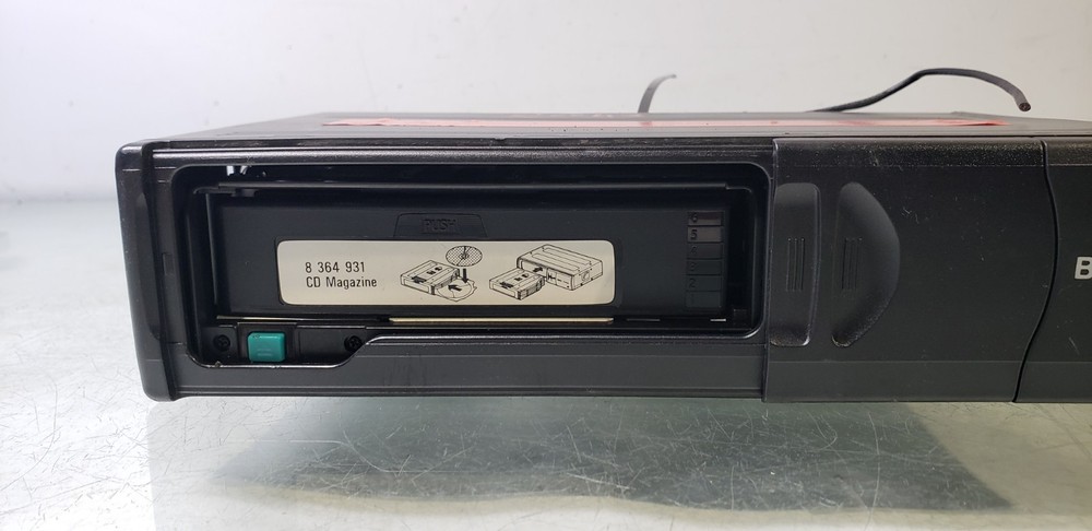 BMW E36 E39 E46 E53 E83 E85 6 Disc CD Changer Alpine OEM 82110028760
