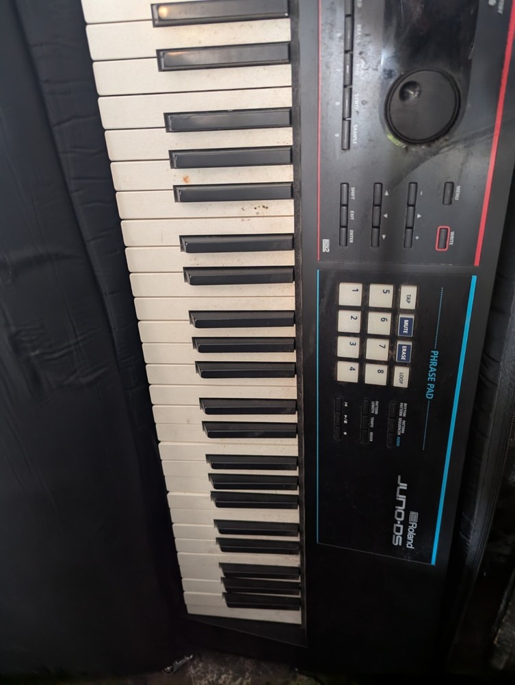 Roland JUNO-DS88 88-Key Synthesizer
