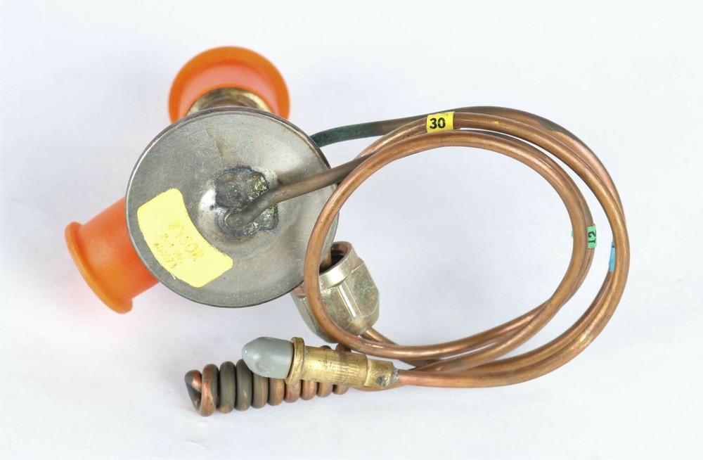 New 404073 Borg Warner Kysor Valve Assembly