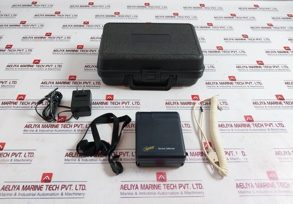 Extech Oyster Series Current Calibrator Adapter E066486 with Case