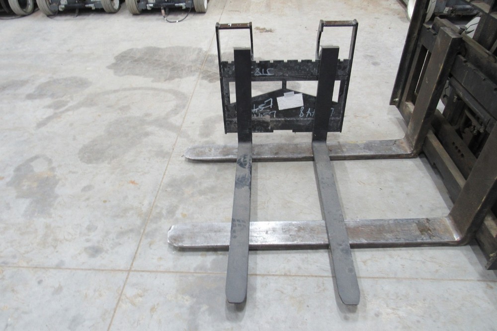TORO DINGO 36" PALLET FORKS