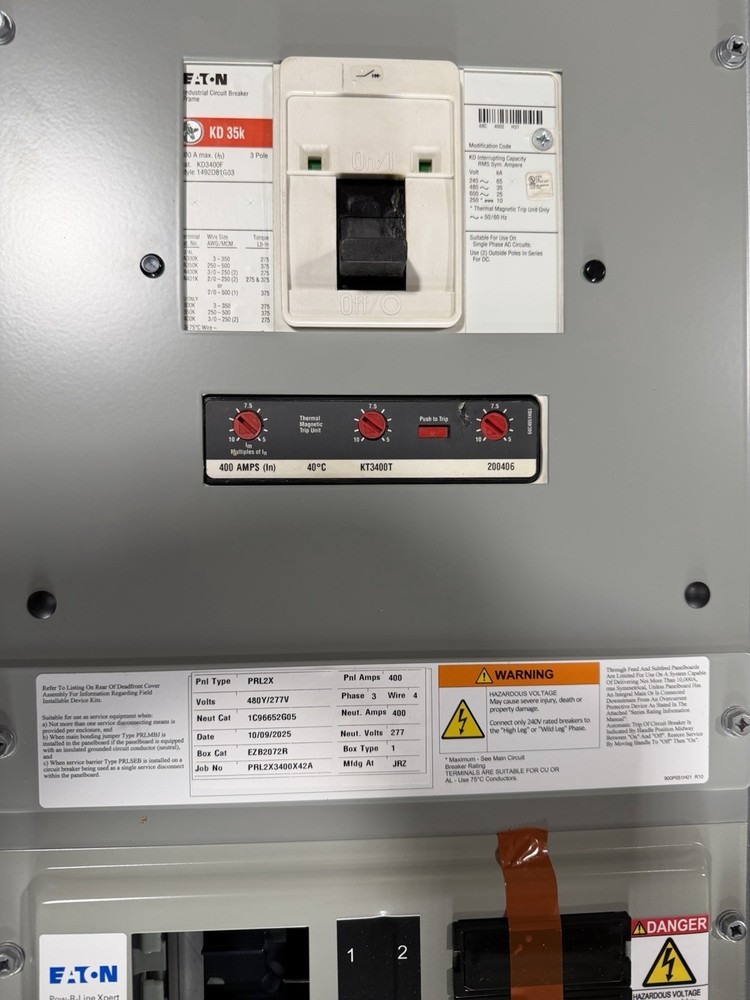 1-300 AMP 480V MAIN BREAKER PANELBOARD 42 SPACE 3PHASE 4WIRE COMPLETE PANEL