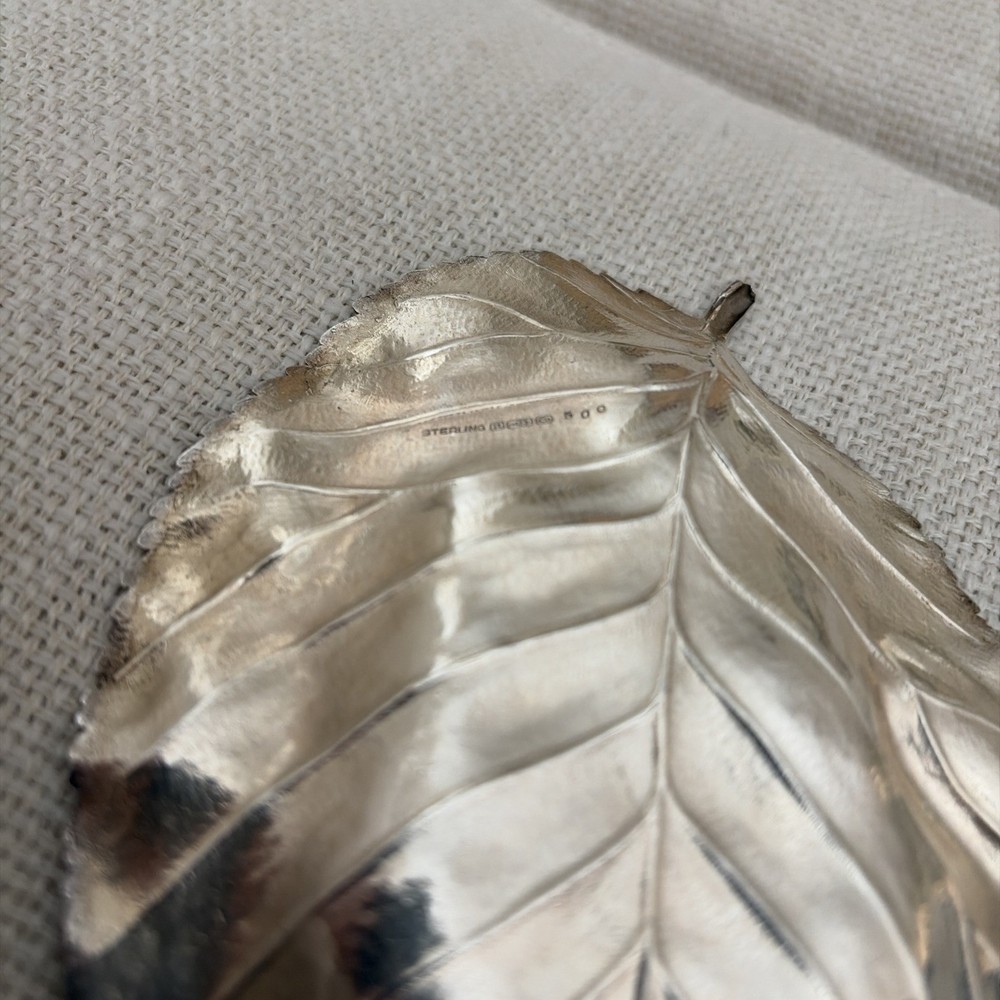 VINTAGE ANTIQUE STERLING SILVER LEAF DISH