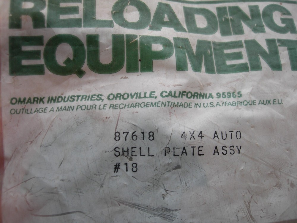 RCBS 4X4 Auto Shell Plate Assembly #18-(87618)-NOS-w/ buttons
