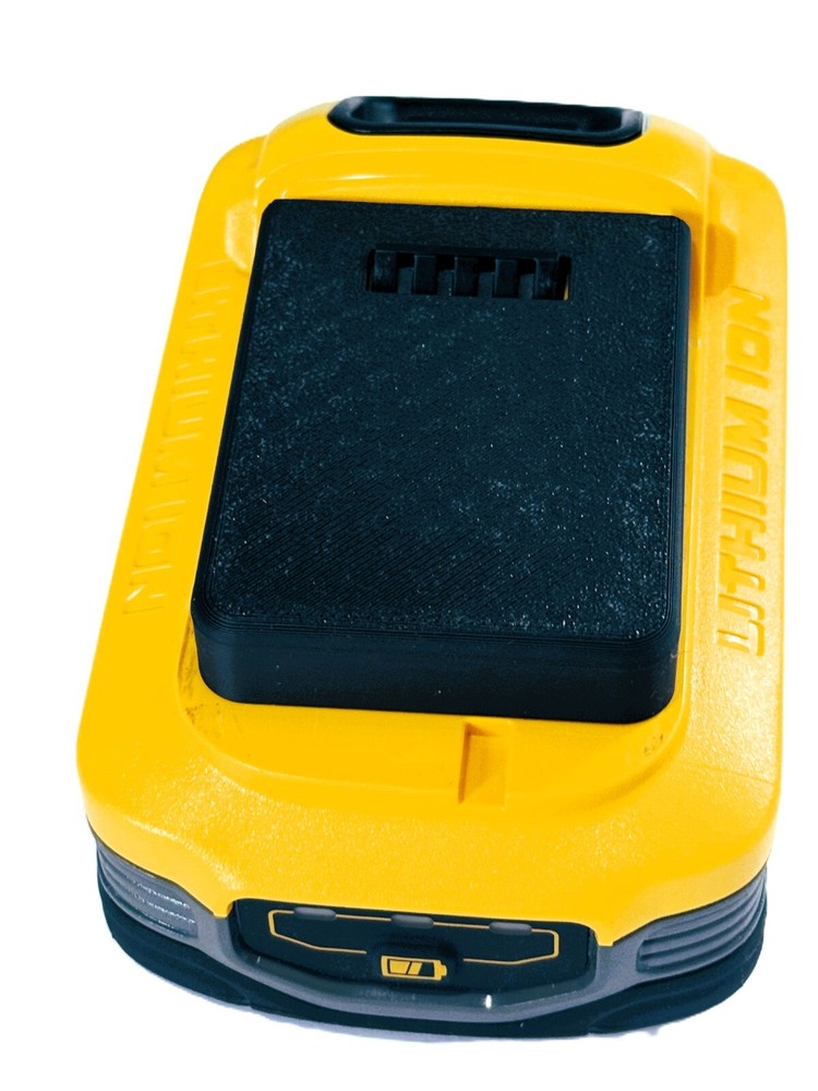 DeWalt 20v Battery Locking Dust Cover – Protective Terminal Cap - 3D Printed