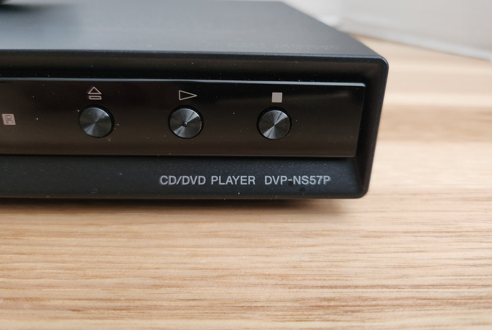 Sony CD/DVD Player DVP-NS57P