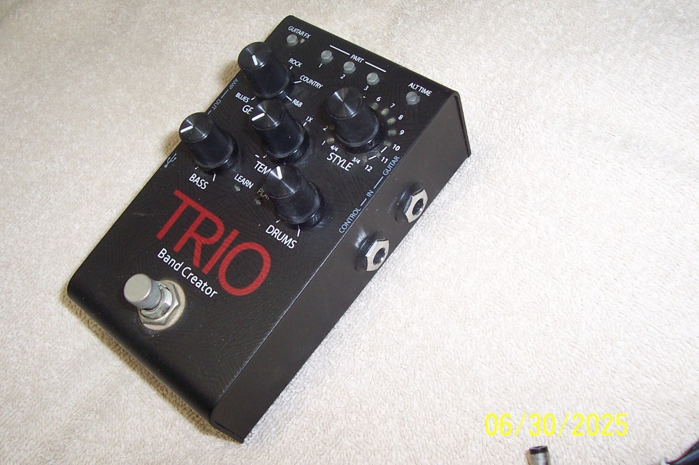 DigiTech TRIO Band Creator Guitar Effect Pedal