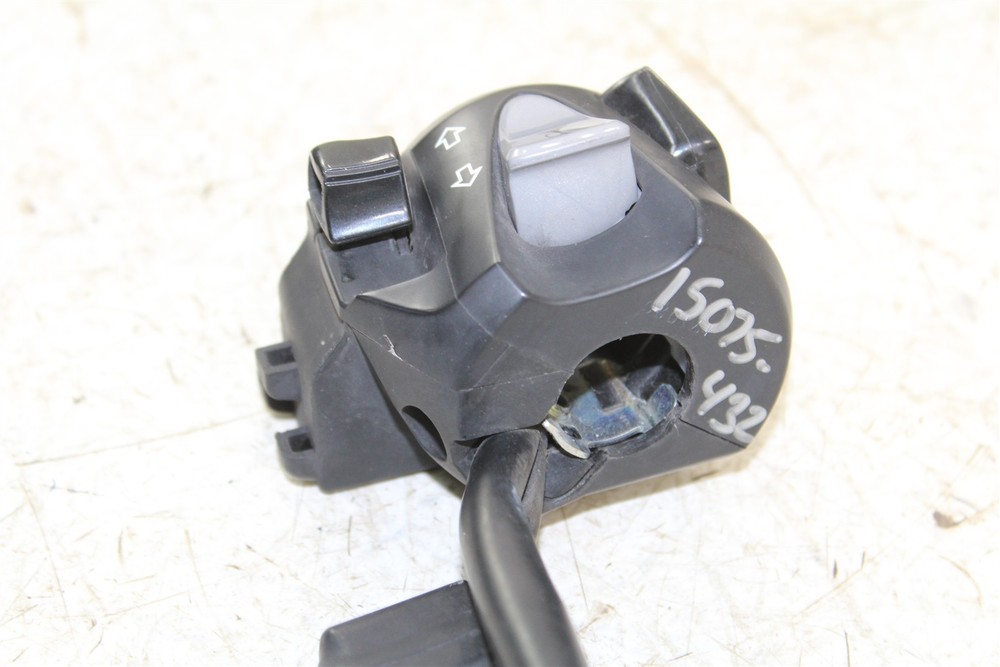 2018 Honda CB 300F Headlight Directional Light Switch 15075