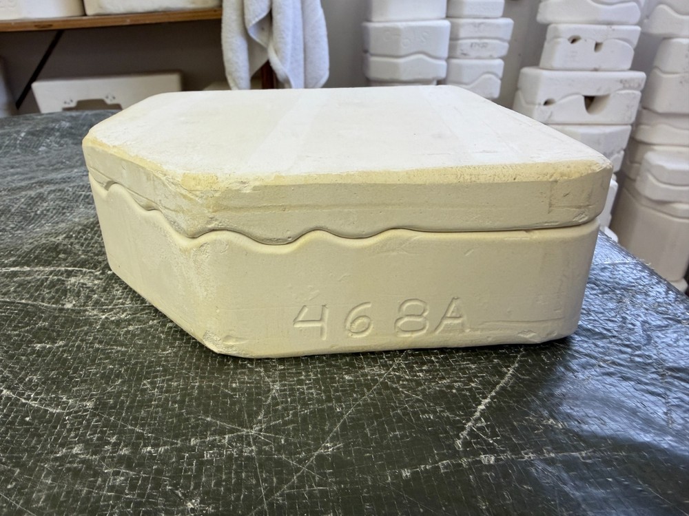 VINTAGE DUNCAN CERAMIC MOLD #DM-468A SHELL SOAP DISH