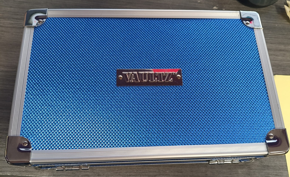 Vaultz  Locking Supply Box-Blue