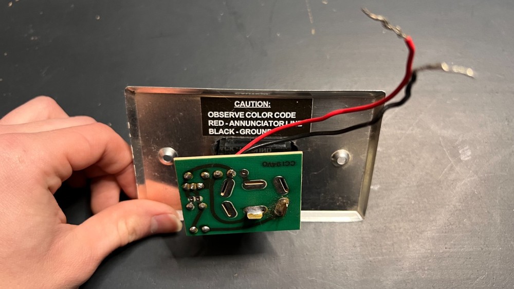 Bogen CA10A Call Switch – “Press to Call” Wall Plate Unit – Used / Untested