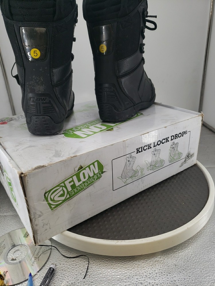 Snowboard Boots men's 5. Flow , Black