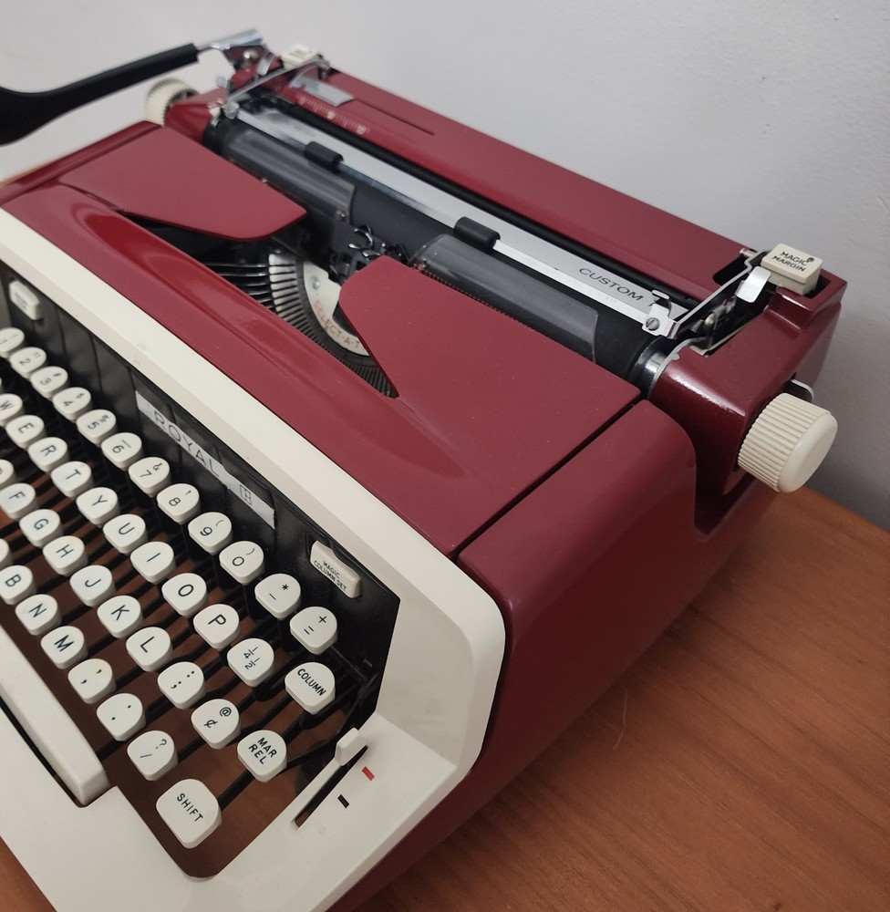 Royal Custom III Red & Tan Typewriter With Original Case, Key, & Instructions