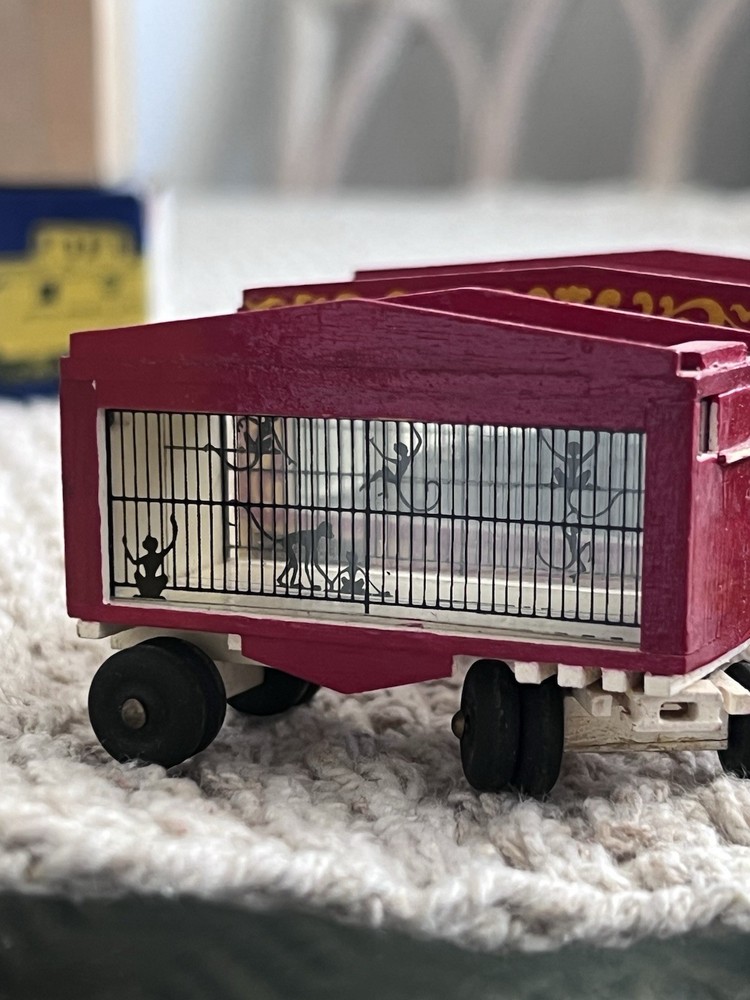 43pc Barnum & Bailey Greatest Show On Earth Circus Train Set