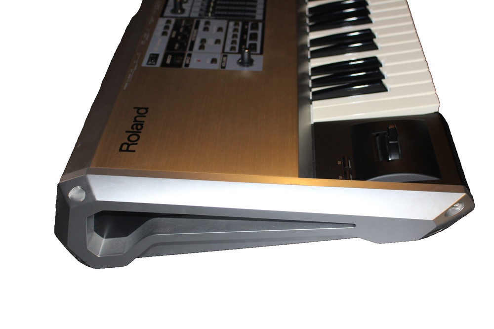 Roland Fantom G7 76-key Sampling Synth Workstation with Soft Case