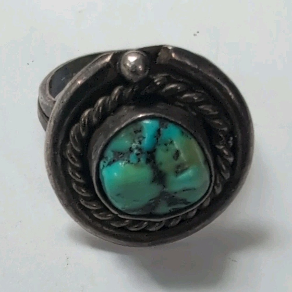Native American  Turquoise Oval Bezel Ring Ethnic Style