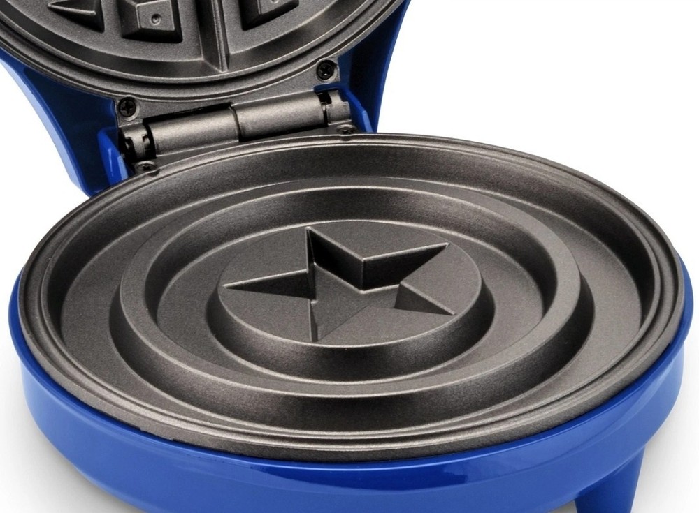 Marvel Captain America Waffle Maker Blue NEW