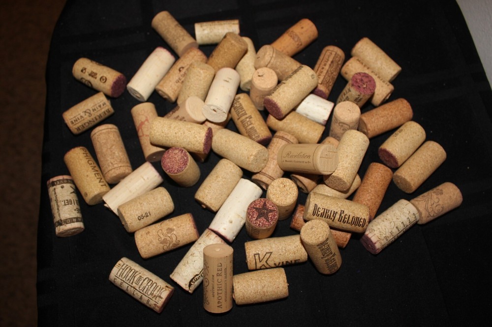 WINE CORKS FOR CRAFTING 10 OZ