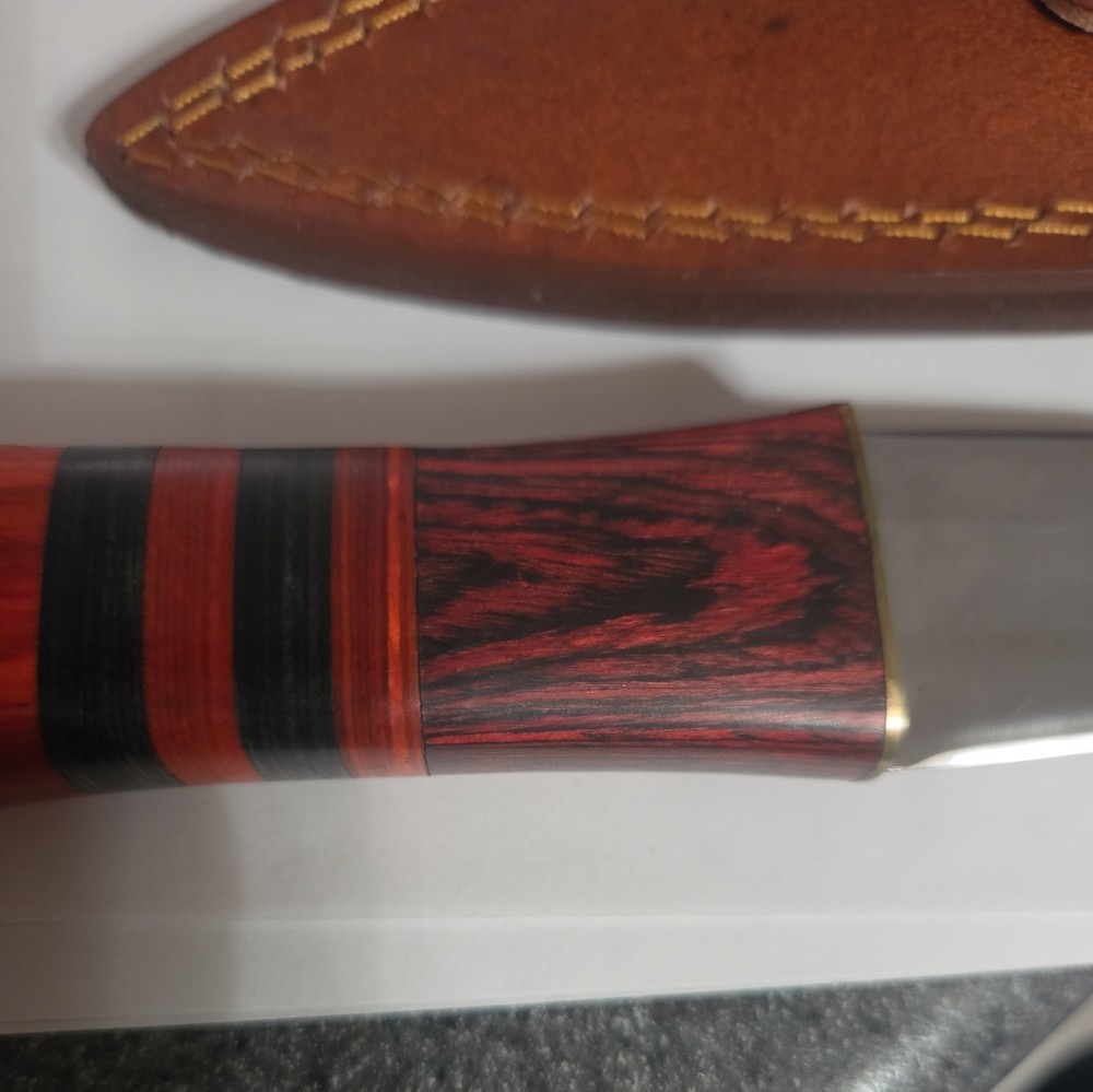 8 inch DAGGER Wood Combo Handle Knife.