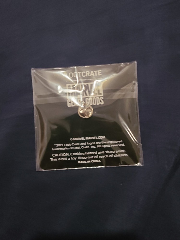 LootCrate 2019 Marvel - The Ultimates Captain Marvel Image Metal Enamel Pin
