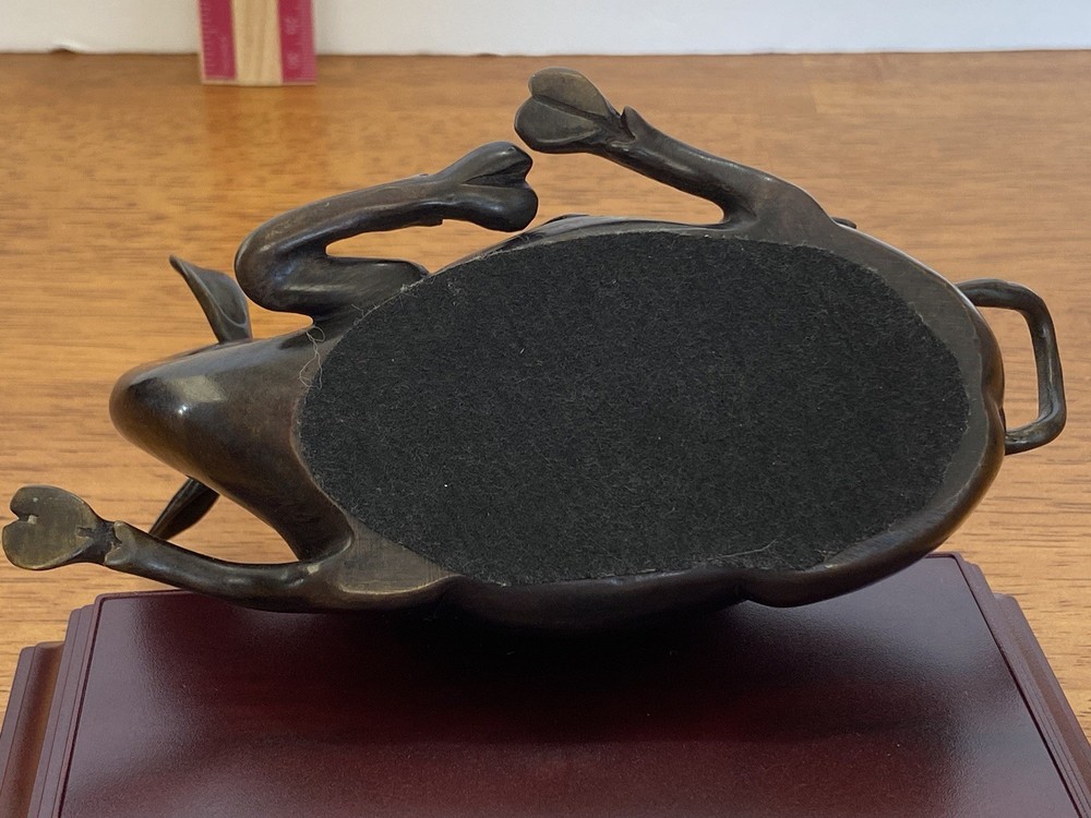 Chinese Ross mirror stand with mirror