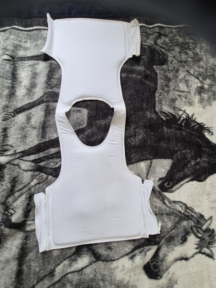 Discreet Executive Vest - Level IIIA DEV-WHITE-S Size Small