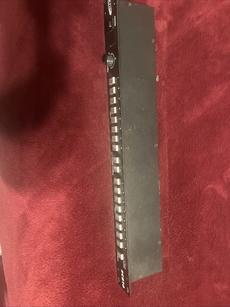 Elation SC 816 Rack Mount Lighting Control System (1U)