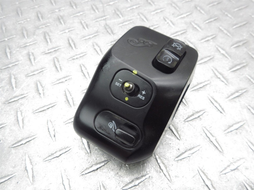 2018 18-23 Indian Challenger  OEM Right Handlebar Switch Control Assy