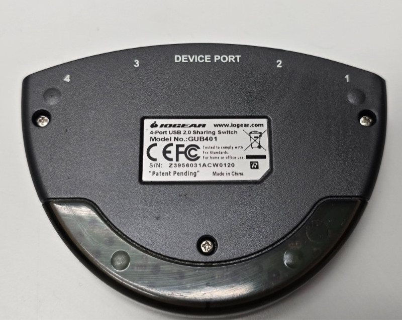 IOGEAR 4 port USB 2.0 Automatic Sharing Switch