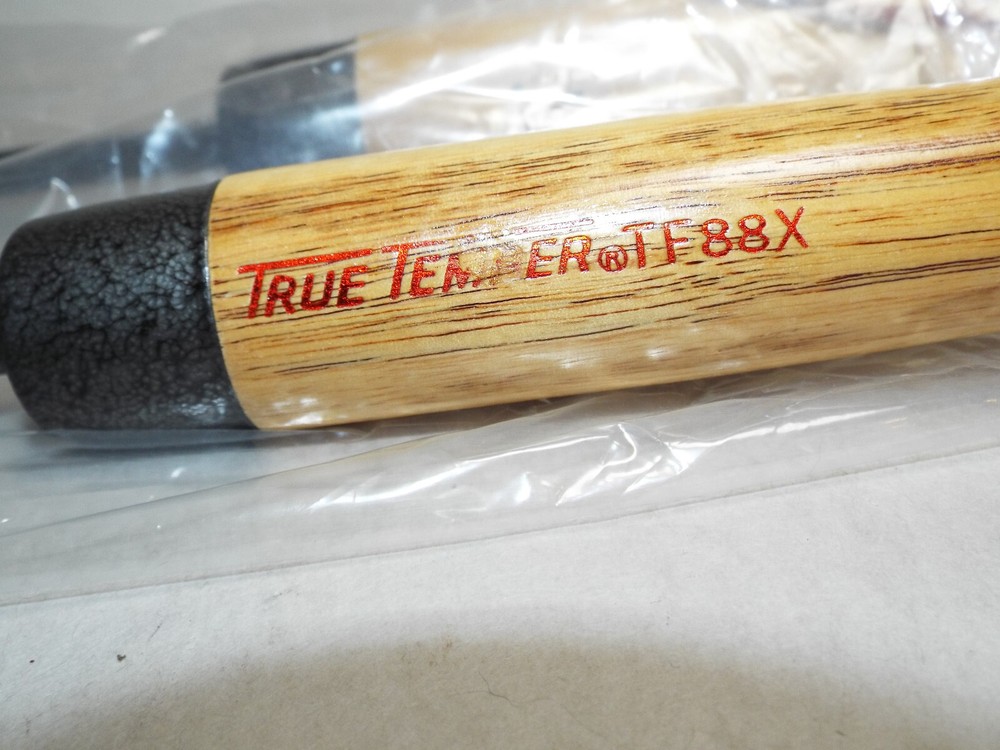 True Temper Hand Weeder Weeding Weed Root Remover Puller Tool Fork Garden Lawn
