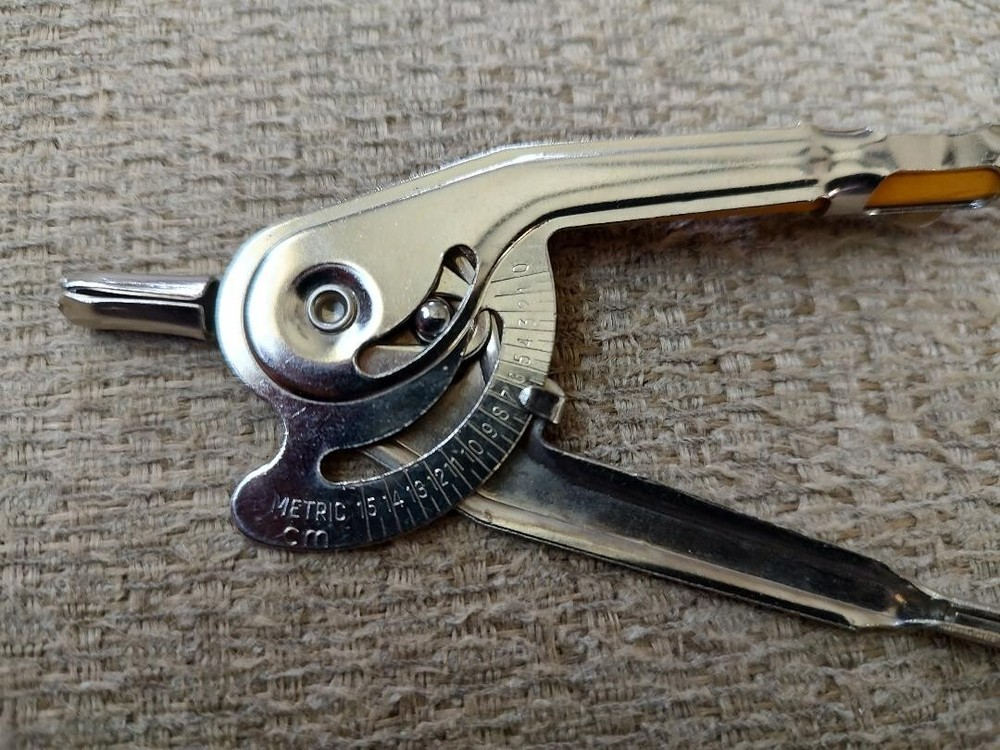 2 Compass/Protractors