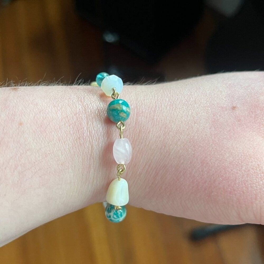 Marble and Pearl Random Stone Chain Bracelet