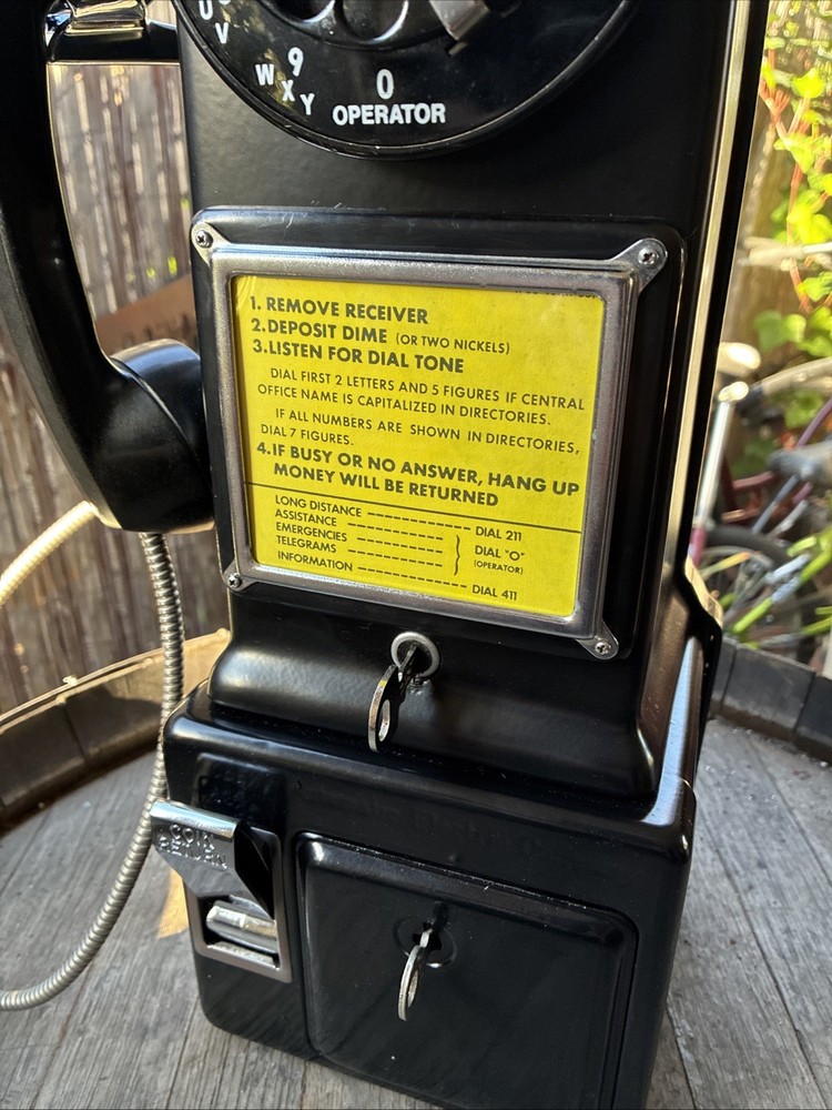 Automatic Electric Payphone Pay Telephone With KEYS And Ringer