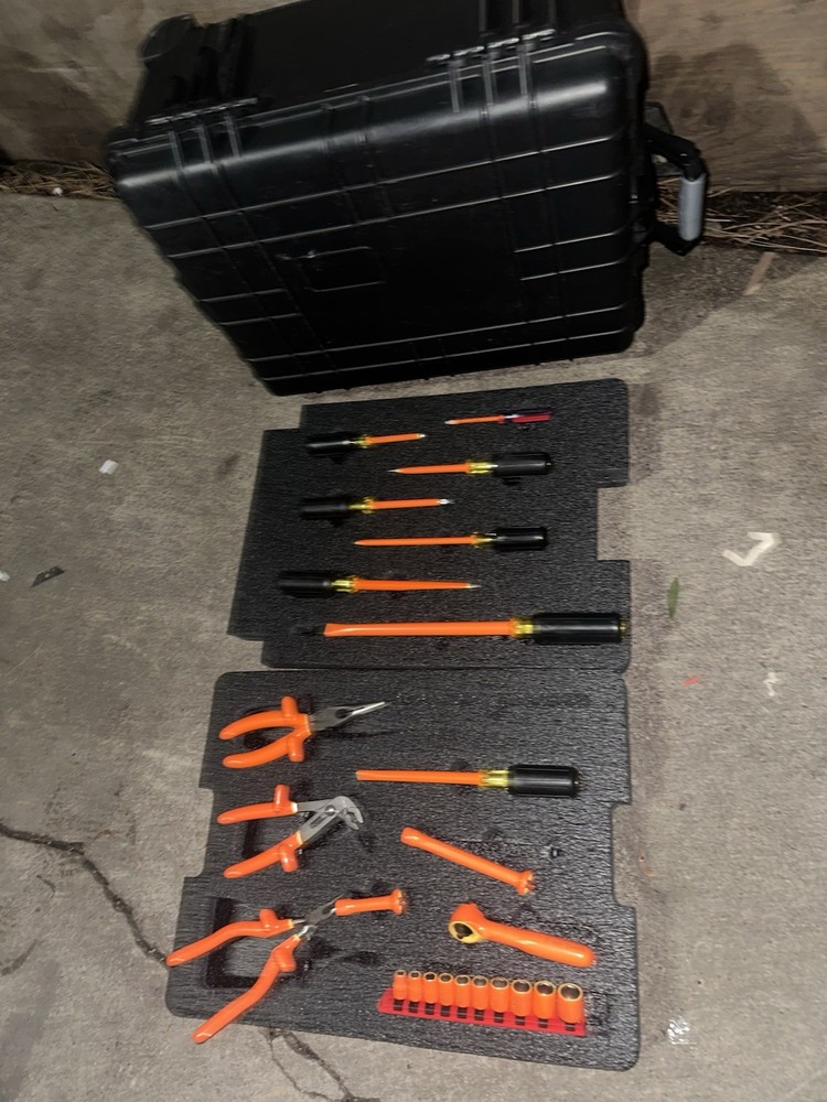 Salisbury 1000v insulated tools