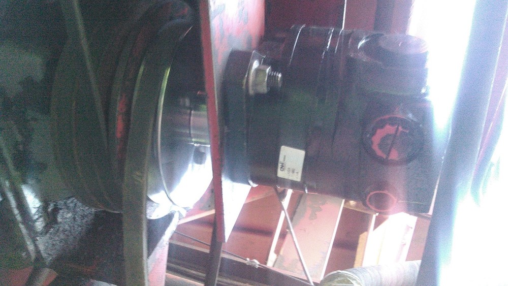 hydraulic pump pulley adapter for new holland stack wagon "stackcruiser"