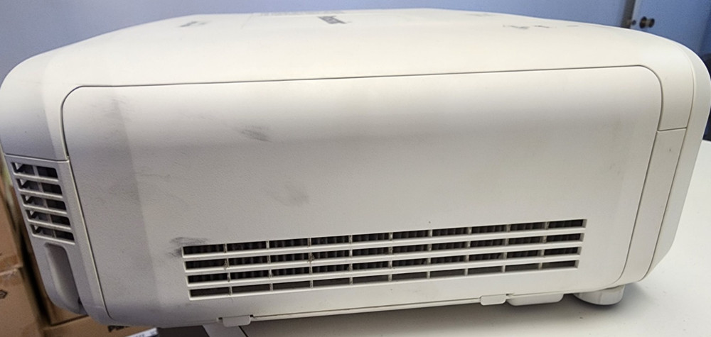 Panasonic PT-EW550 LCD WXGA Projector