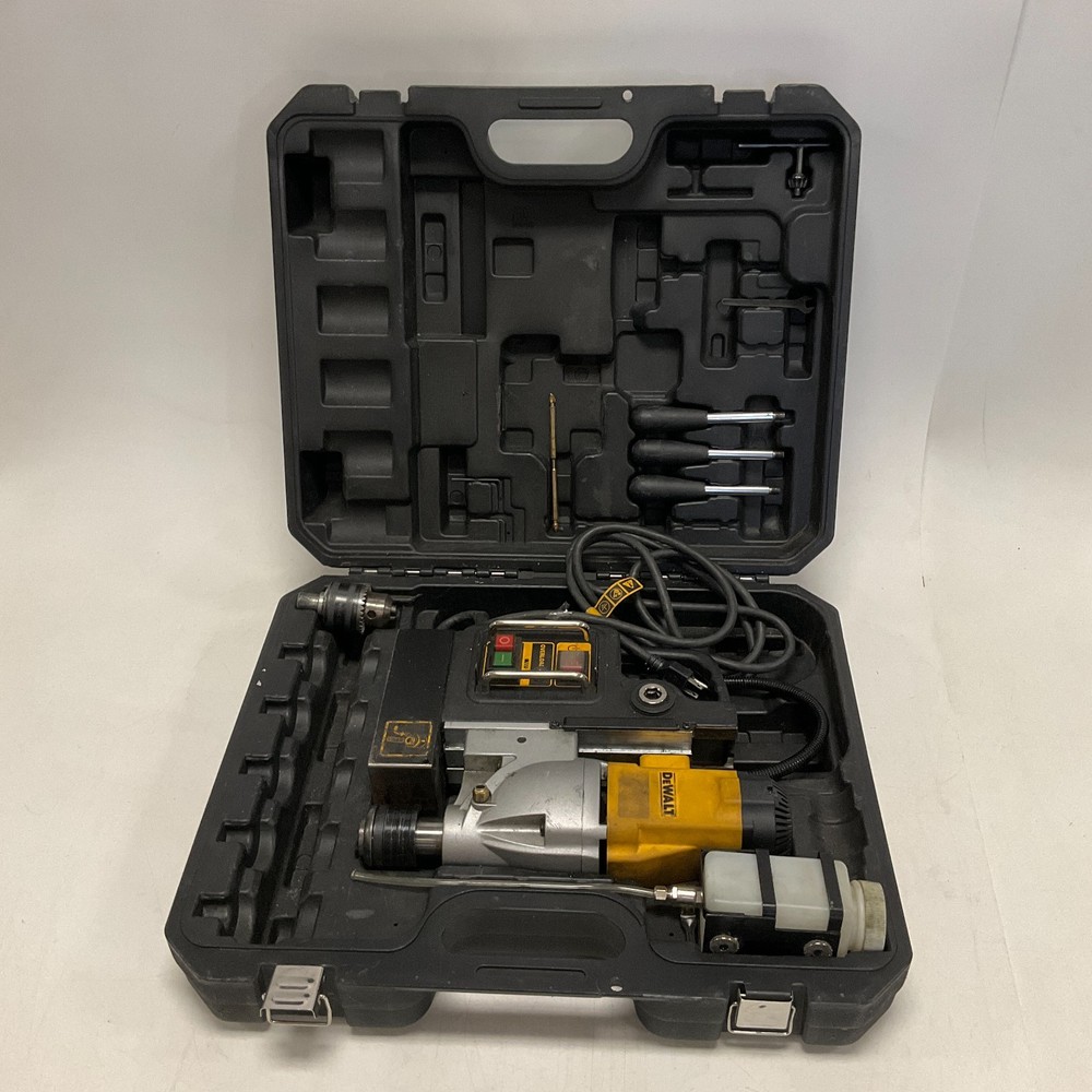 DeWalt DWE1622K 2" 2-Speed Magnetic Drill Press with Case