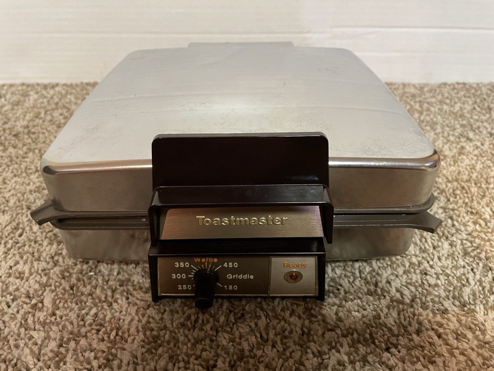 Vintage Toastmaster Waffle Maker Griddle Chrome Model 280 w/ Reversible Plates