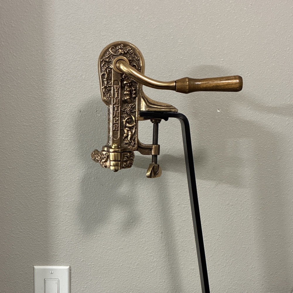 Vintner Corkscrew with Wooden Base, wine opener