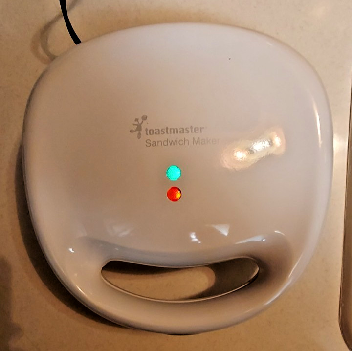 Sandwich Maker Toastmaster Twin TSM2032T