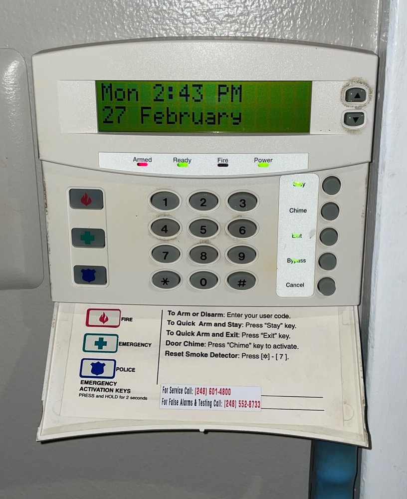 Interlogix Security Caddx NetworX NX-8E Alarm Control Panel & Accessories