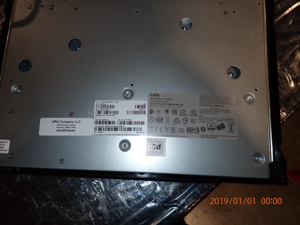 IBM 00RY747 1U 17.3" LCD Video Graphics Array USB KEYBD KVM CONSOLE DISPLAY