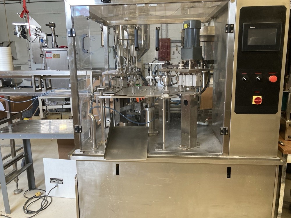 Fully Automatic Spout Pouch Filling And Capping Machine