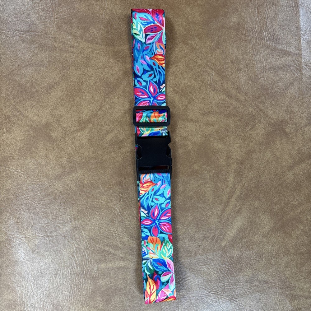 Unbranded adjustable guitar strap 33-66 inch with plastic closure