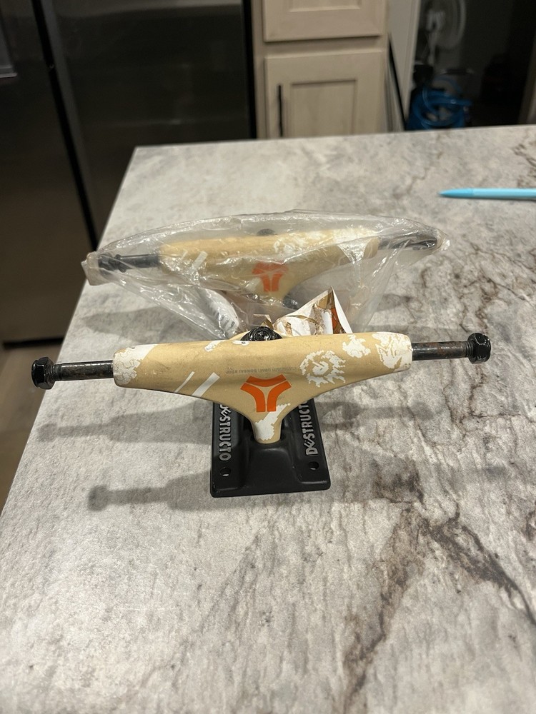 Destuco Trucks Skateboard Trucks