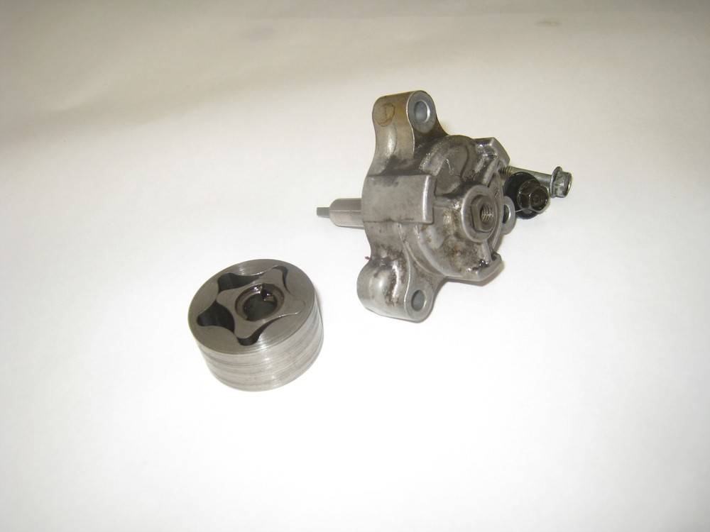 2004 HONDA SHADOW VT1100 OIL PUMP