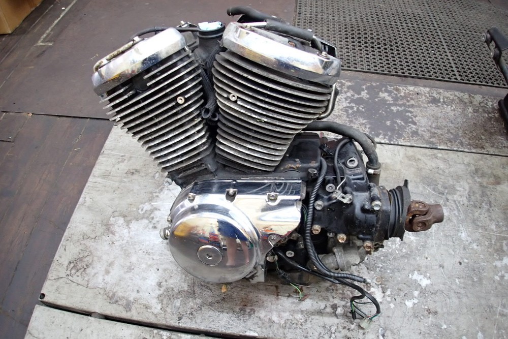 2003 SUZUKI VL800Z ENGINE W/ STARTER 170 175 COMPRESSION UNKNOWN MILES