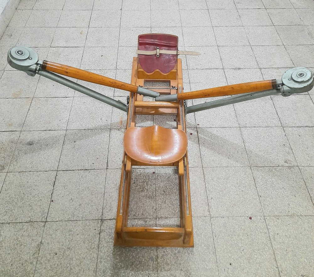 Rowing machine "Lamborgini" 1940s - Solid wood and iron - READ DESCRIPTION