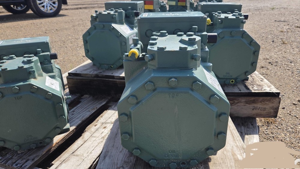 Bitzer 2C0484SH-2DU 3 Phase 208/230V Industrial compressor