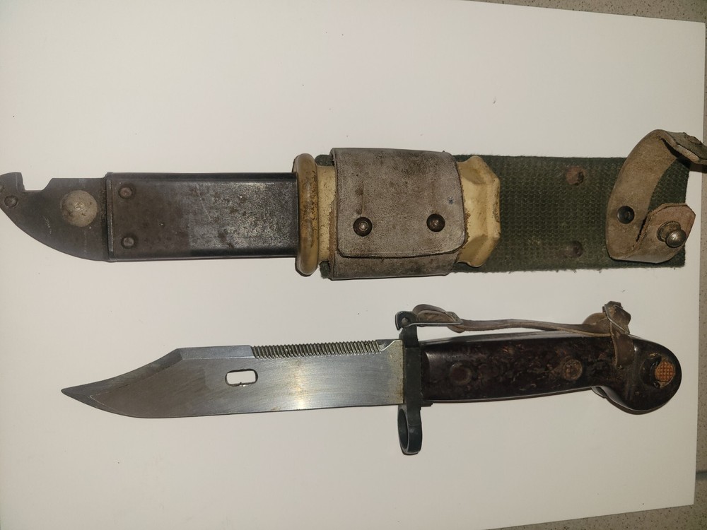 Romanian Bakelite Wirecutter Bayonet & Scabbard Type l Complete